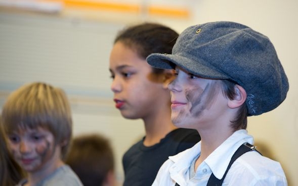 Musical - Annie / Oliver Musical - Annie / Oliver